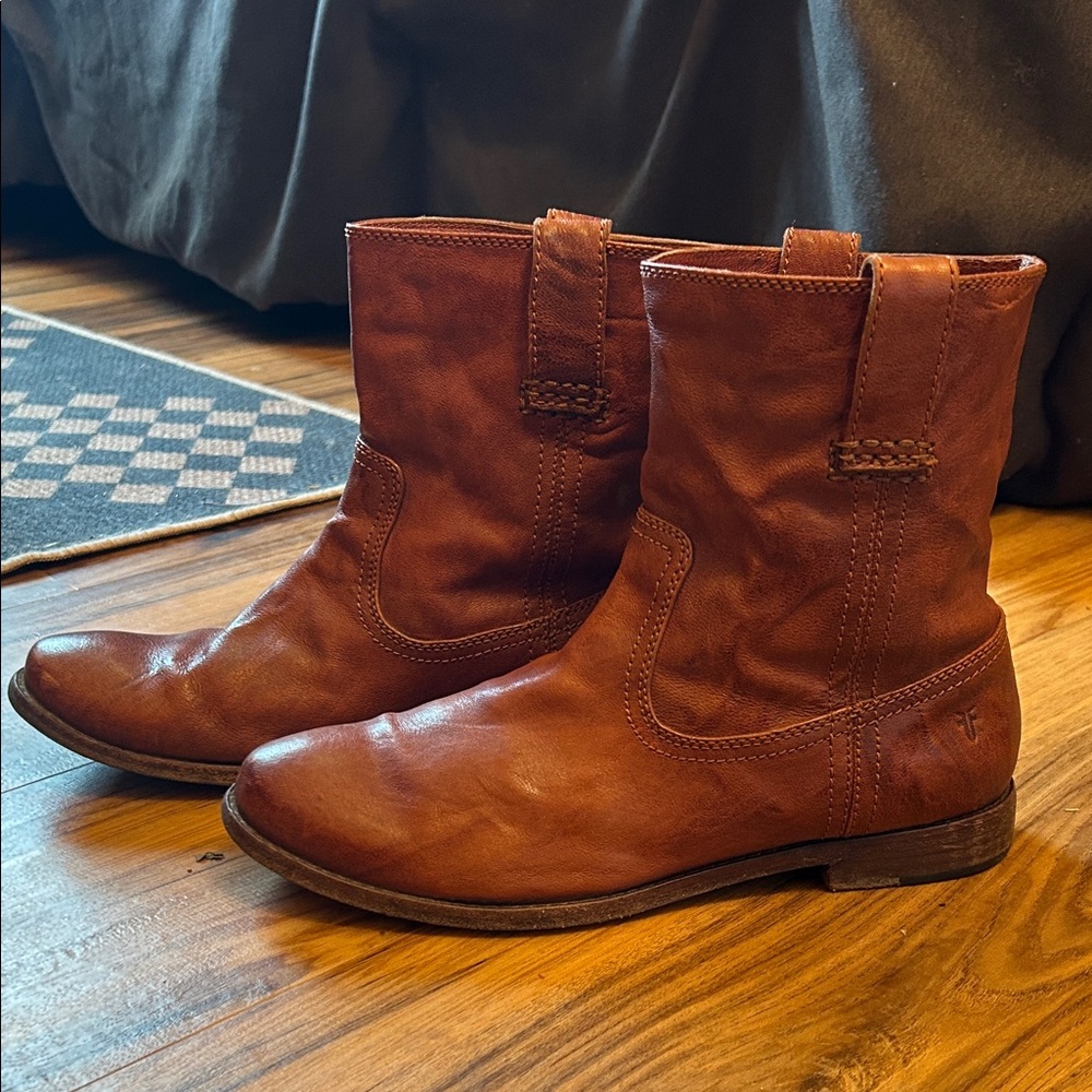 Frye Anna Shortie Cognac Leather Boots
